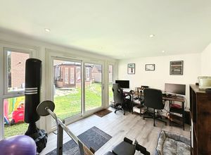 Photo 16- click for photo gallery